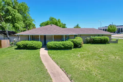 536 Sharp Dr, Desoto, TX 75115
