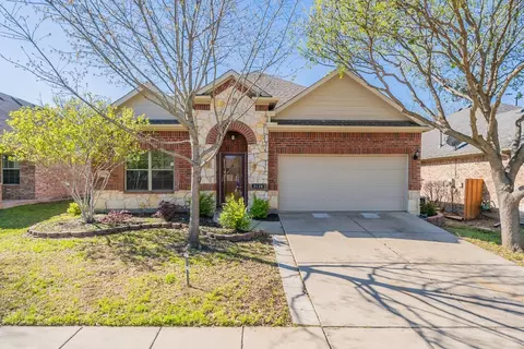 2128 Jonathan Creek Dr, Little Elm, TX 75068
