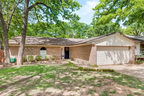 2214 Jacqueline Dr, Denton, TX 76205
