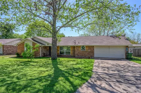 Exterior - 908 Ricketts St, Howe, TX 75459 photo 7 of 9