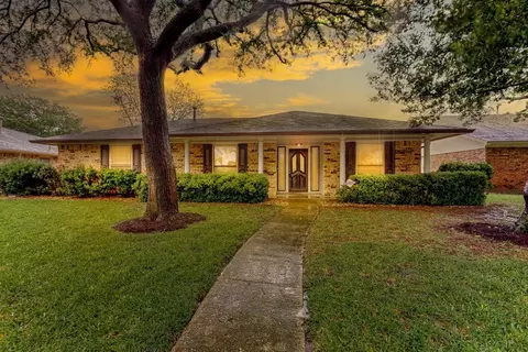 418 Stroud Ln, Garland, TX 75043