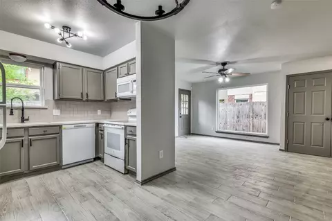 2613 Pinta Cir, Grand Prairie, TX 75052