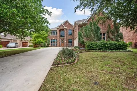 710 Walnut Hollow Dr, Mansfield, TX 76063