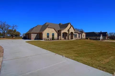 1156 Paradise Pkwy, Poolville, TX 76487