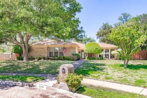 2949 Shalimar Dr, Plano, TX 75023