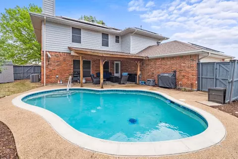 8310 Bristol Ct, Rowlett, TX 75089