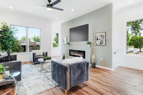 4204 San Jacinto St #107, Dallas, TX 75204