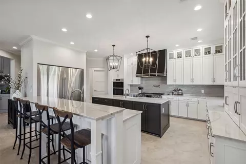 Kitchen - 341 Springfield Bnd, Argyle, TX 76226 photo 2 of 4