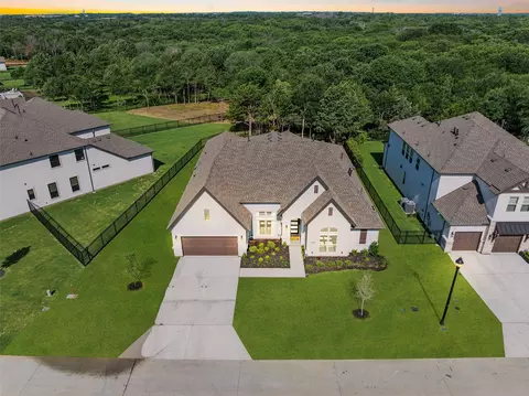 1280 Mcclintock Dr, Shady Shores, TX 76208