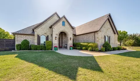 860 Longbranch Rd, Midlothian, TX 76065