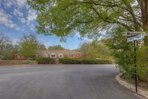 48 Valley Ridge Rd, Westover Hills, TX 76107