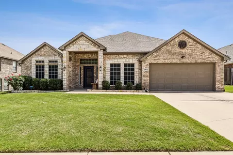 2973 Lakeview Cir, Burleson, TX 76028