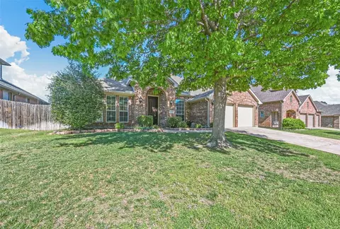 Exterior - 2208 Hillary Trl, Mansfield, TX 76063 photo 3 of 6