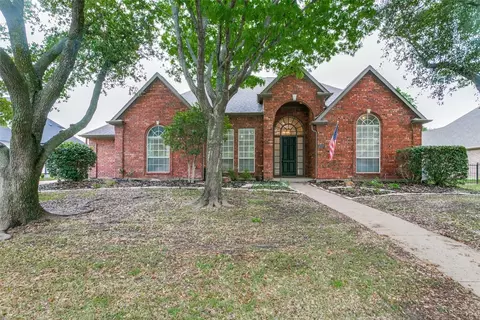 105 Skyline Dr, Trophy Club, TX 76262