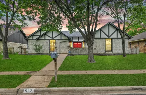 522 Brookfield Dr, Garland, TX 75040