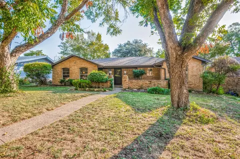 13520 Pyramid Dr, Farmers Branch, TX 75234