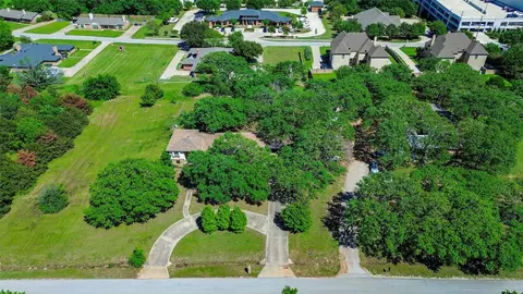475 Briarwood Dr, Southlake, TX 76092