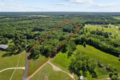 23710 Champion Dr, Lindale, TX 75771