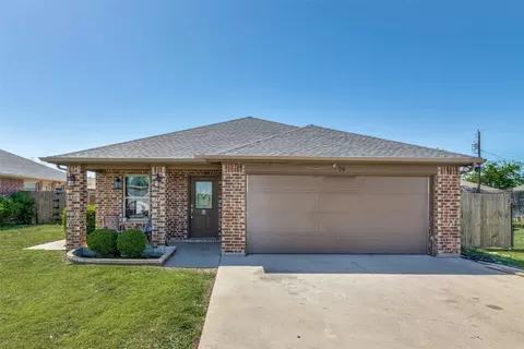 509 W Holford St, Pilot Point, TX 76258
