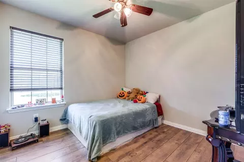 Bedroom - 509 W Holford St, Pilot Point, TX 76258 photo 2 of 2