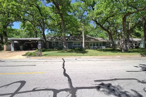 1611 W Second St, Arlington, TX 76013