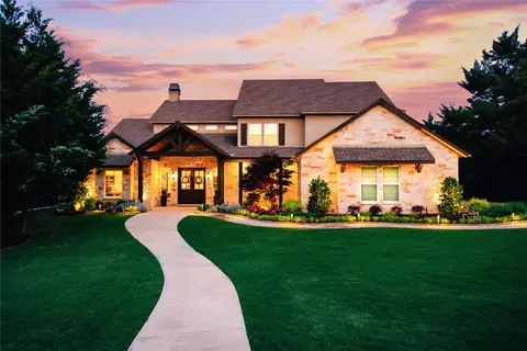 708 Avalon Dr, Heath, TX 75032