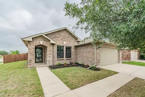 1201 Amazon Dr, Justin, TX 76247