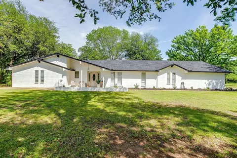 11317 Smallwood Dr, Burleson, TX 76028