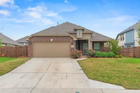 1013 Austin Dr, Godley, TX 76044