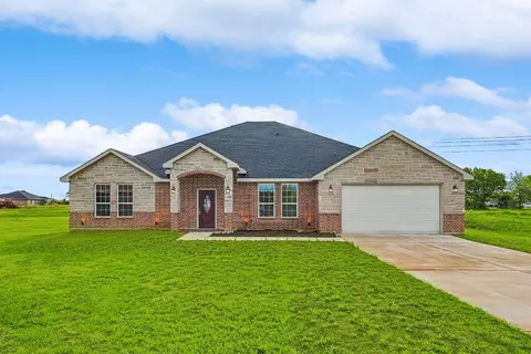 5559 Bobs Pl, Fort Worth, TX 76126