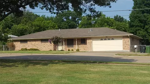 436 Ball St, Grapevine, TX 76051