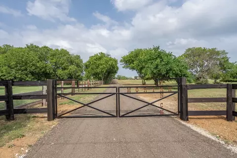 tbd S Apt 2 S Bonnie Brae St, Argyle, TX 76226