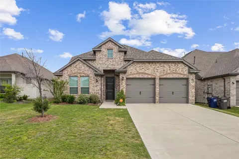 636 Cherry Hills Rd, Red Oak, TX 75154