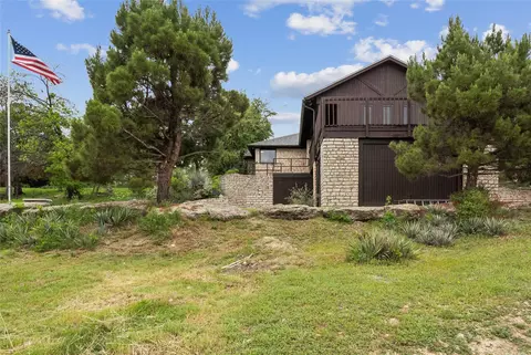112 Lake Circle Ct, Weatherford, TX 76087