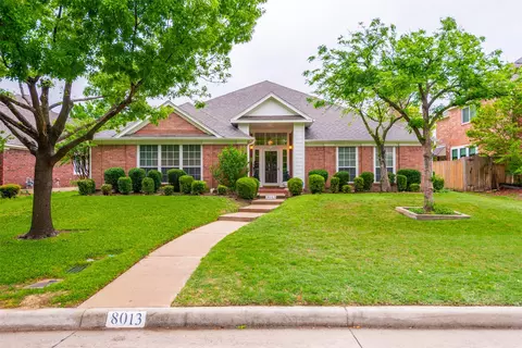 8013 Sunscape Ln, Fort Worth, TX 76123