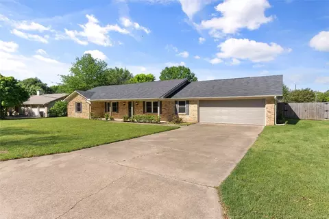 453 Pamela Dr, Mineola, TX 75773