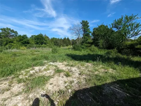 1400 Bluff View Dr, Hutchins, TX 75141