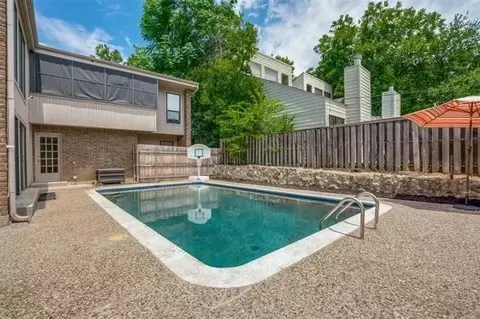 4917 Bryce Ave, Fort Worth, TX 76107