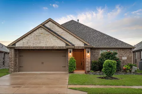 2632 Ainsworth Rd, Aubrey, TX 76227