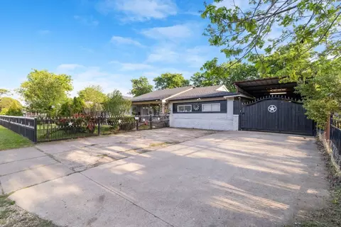 924 E Lowden St, Fort Worth, TX 76104