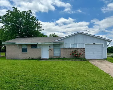 1306 Laura Ln, Dallas, TX 75241