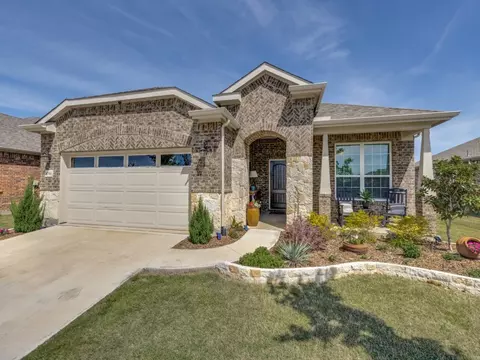 8758 Silent River Rd, Frisco, TX 75036