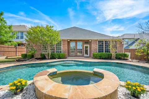 5225 Saint Croix Ln, Fort Worth, TX 76137