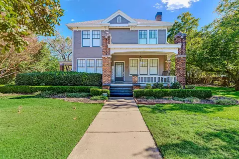 511 S Center St, Forney, TX 75126