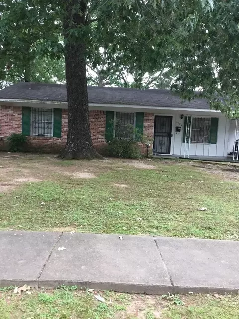 1006 Pine Tree Dr, Shreveport, LA 71106