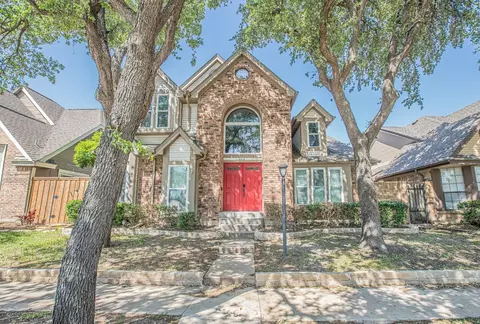 9113 Saddlehorn Dr, Irving, TX 75063