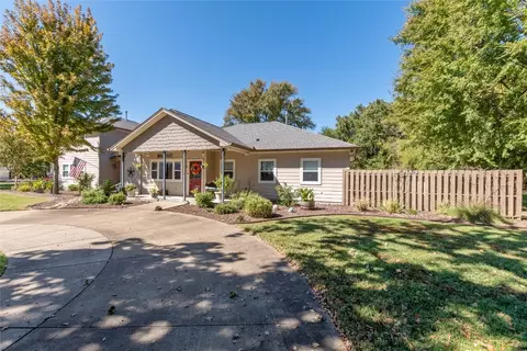 401 Turner Dr, Trinidad, TX 75163
