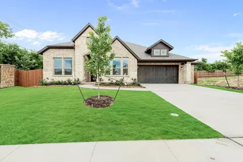 4202 Bel Air Dr, Midlothian, TX 76065
