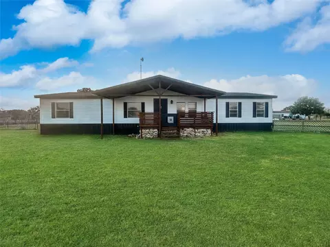330 Appaloosa Ct, Stephenville, TX 76401