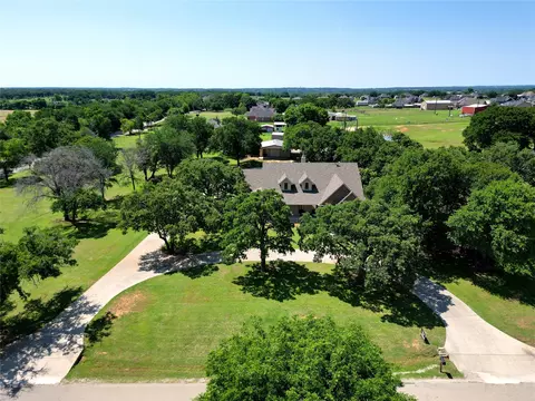 1160 Dobbs Trl, Springtown, TX 76082
